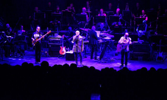 Bursa’da festival coşkusu MFÖ ile başladı