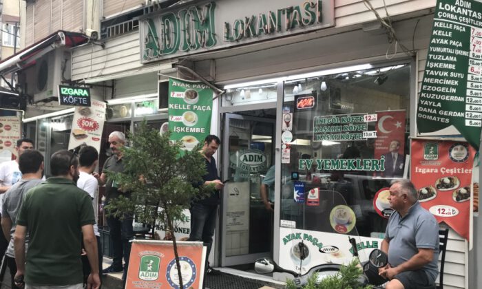 Bursa’da lokantada bıçaklı kavga: 3 yaralı