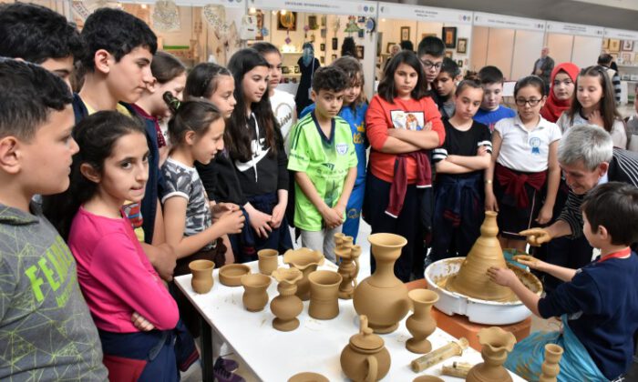 Bursa’da geleneksel el sanatlarına okullardan yoğun ilgi