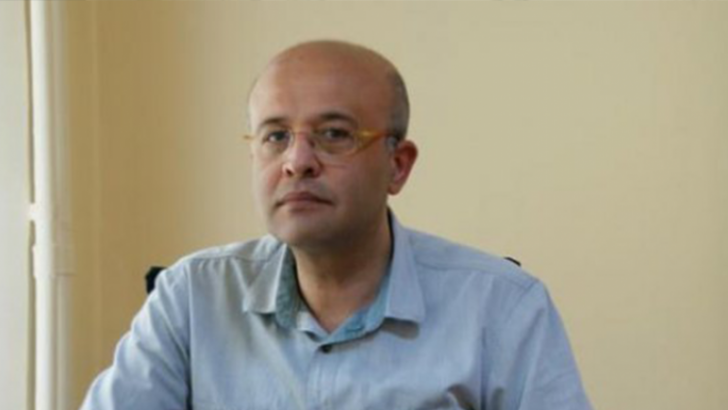 Yeniçağ Gazetesi köşe yazarı Ahmet Takan, istifa etti