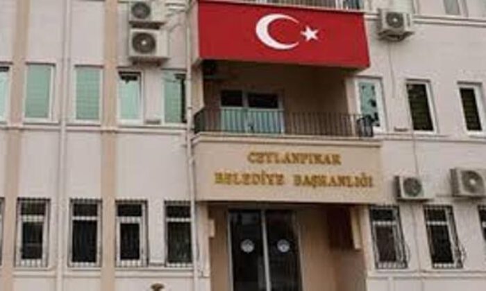 AKP’li belediye, alınmayan malzemelere milyonlar ödemiş!