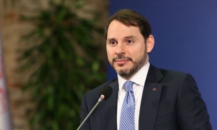 Bakan Albayrak: Türkiye koronadan en az etkilenecek 3. ülke