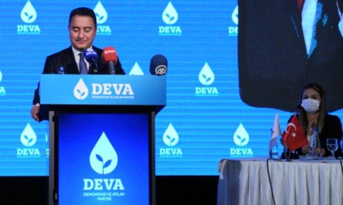 Babacan: İktidar Anayasa Mahkemesini vesayet altına almak istiyor