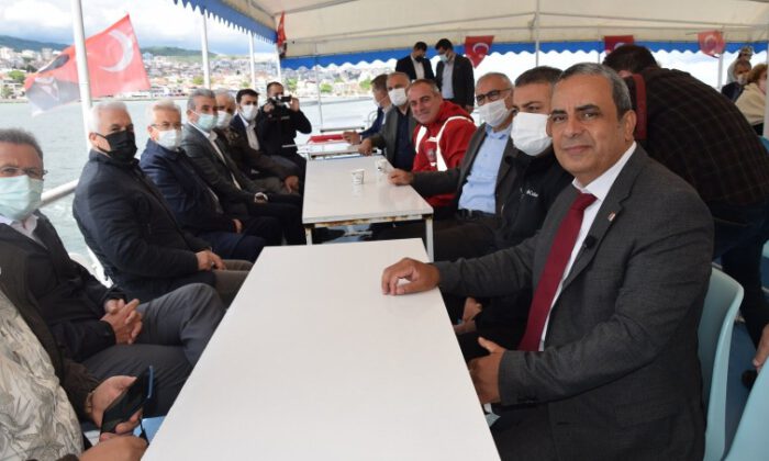 CHP Bursa İl Örgütü, denize açıldı