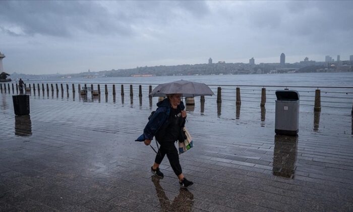 İstanbul’un bazı bölgelerinde sağanak etkili oluyor